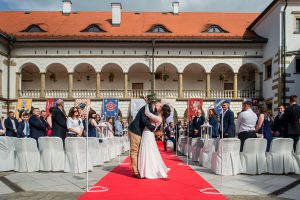 ile osób zaprosić na wesele